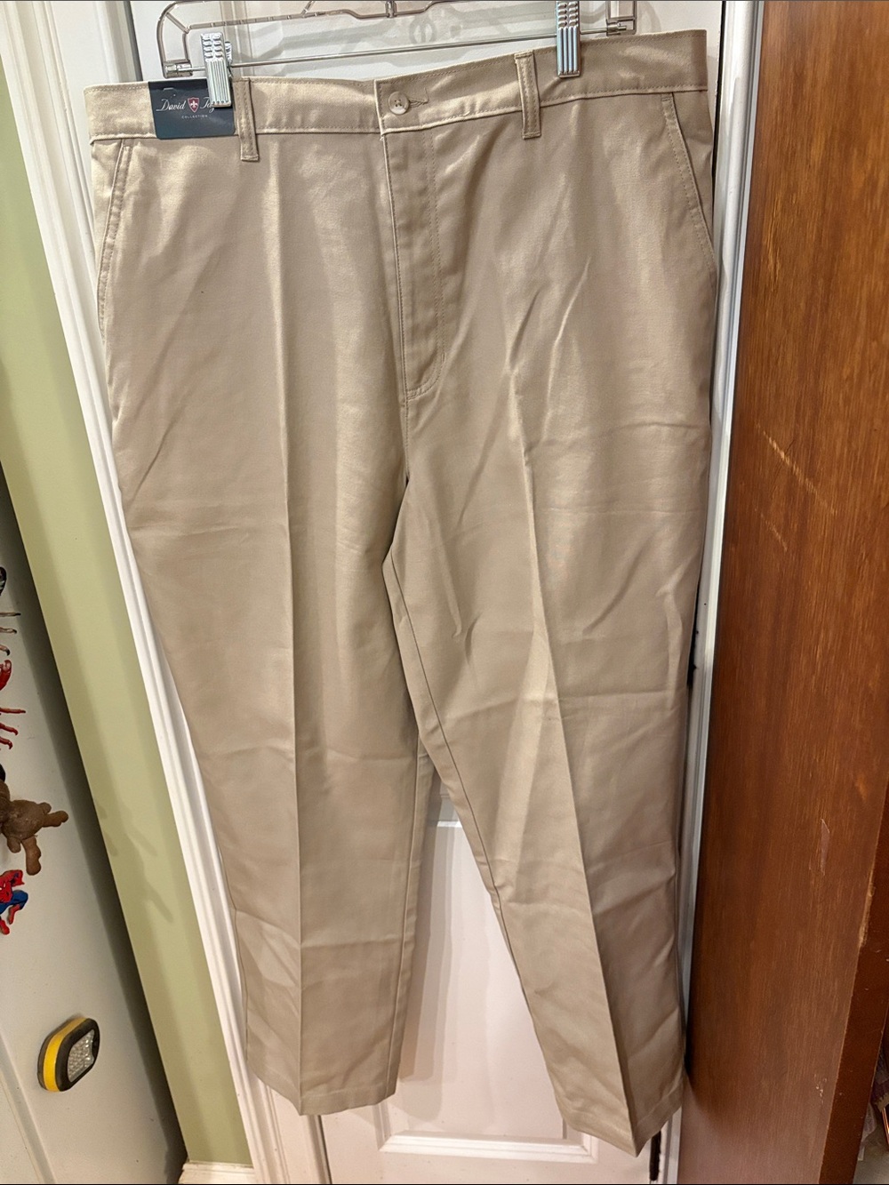 David Taylor Tan Chinos for Men NWT sku TR67 40x30